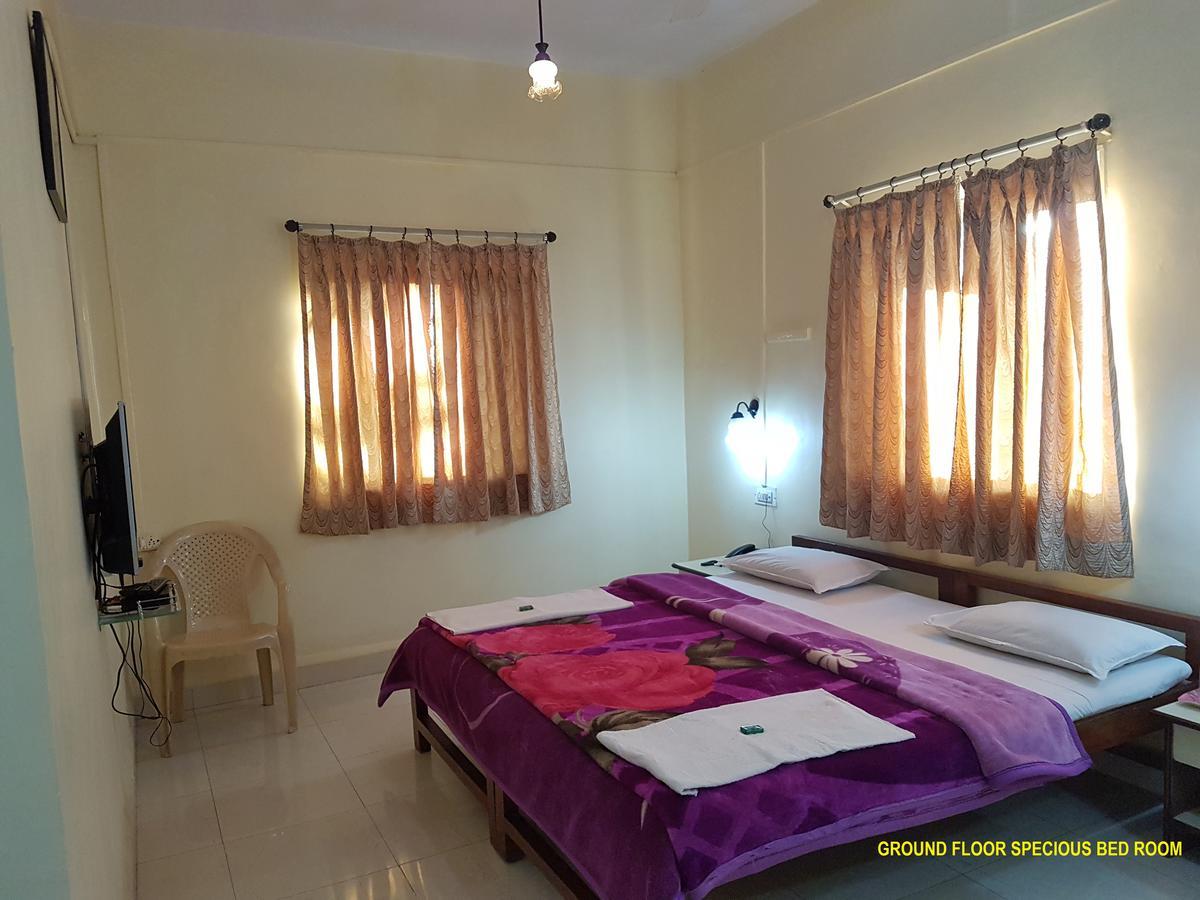 Hotel Stone House Mahābaleshwar Kültér fotó